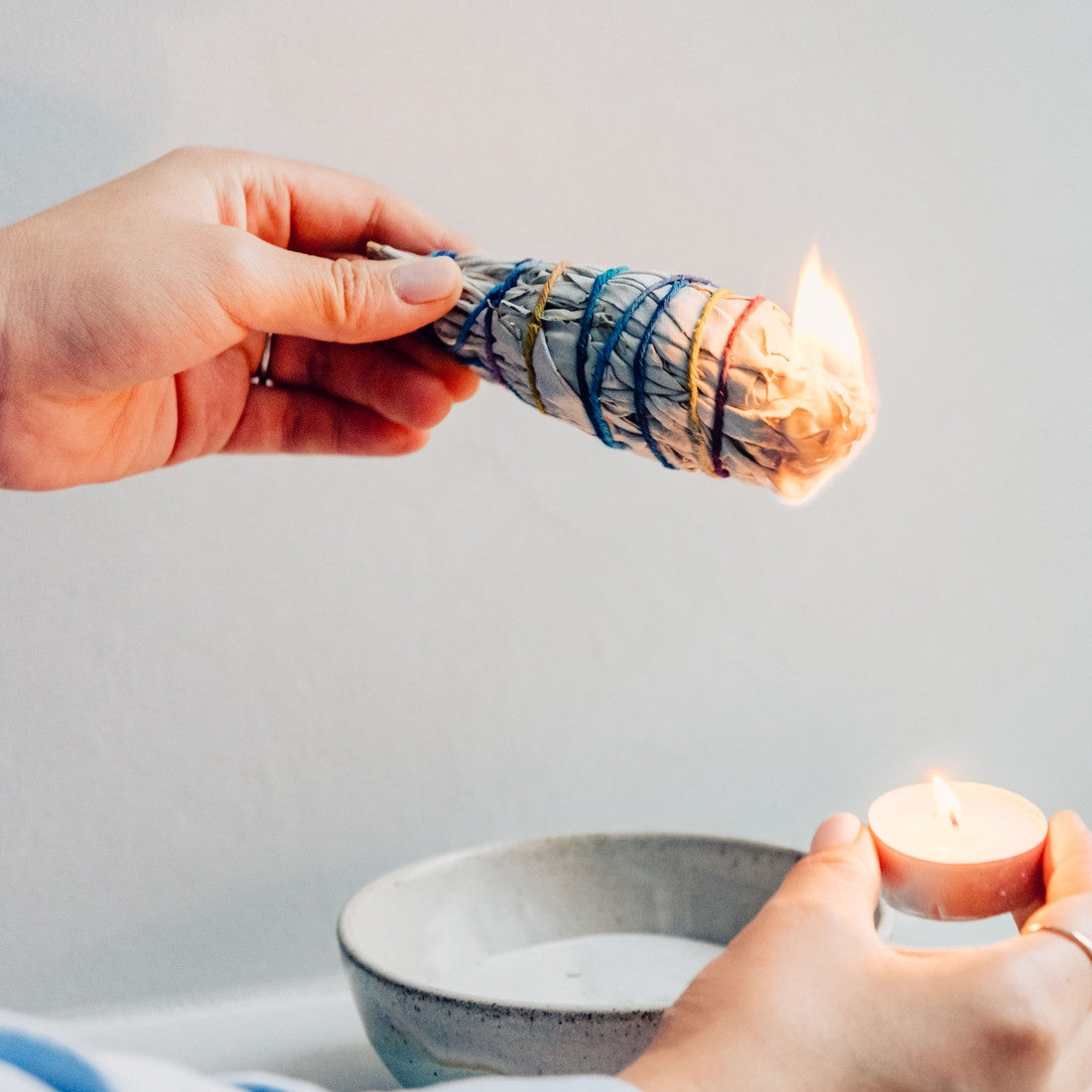 RÄUCHERN, DÜFTE, RITUALE