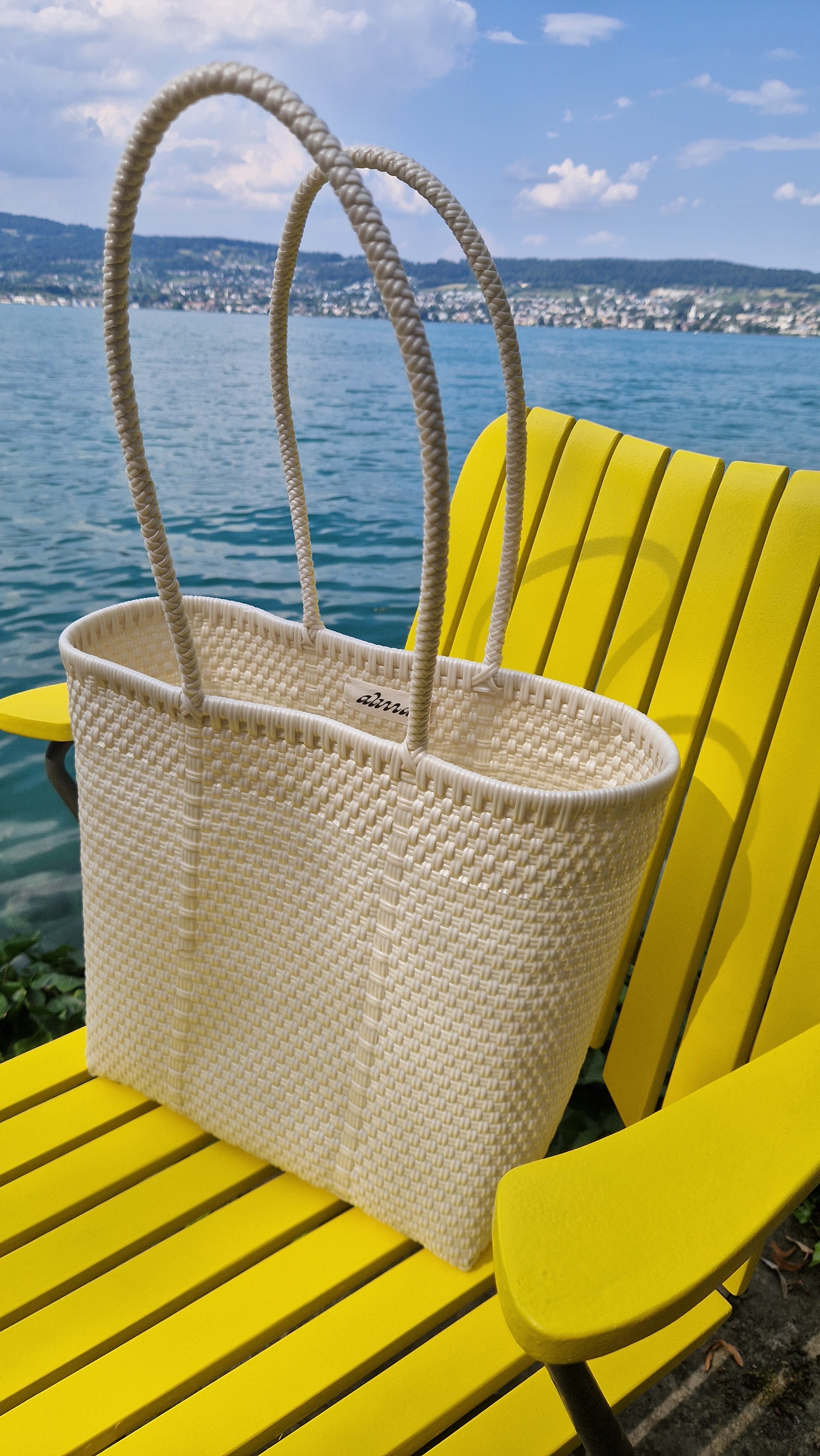 Alma Tote Mediana Pearl White
