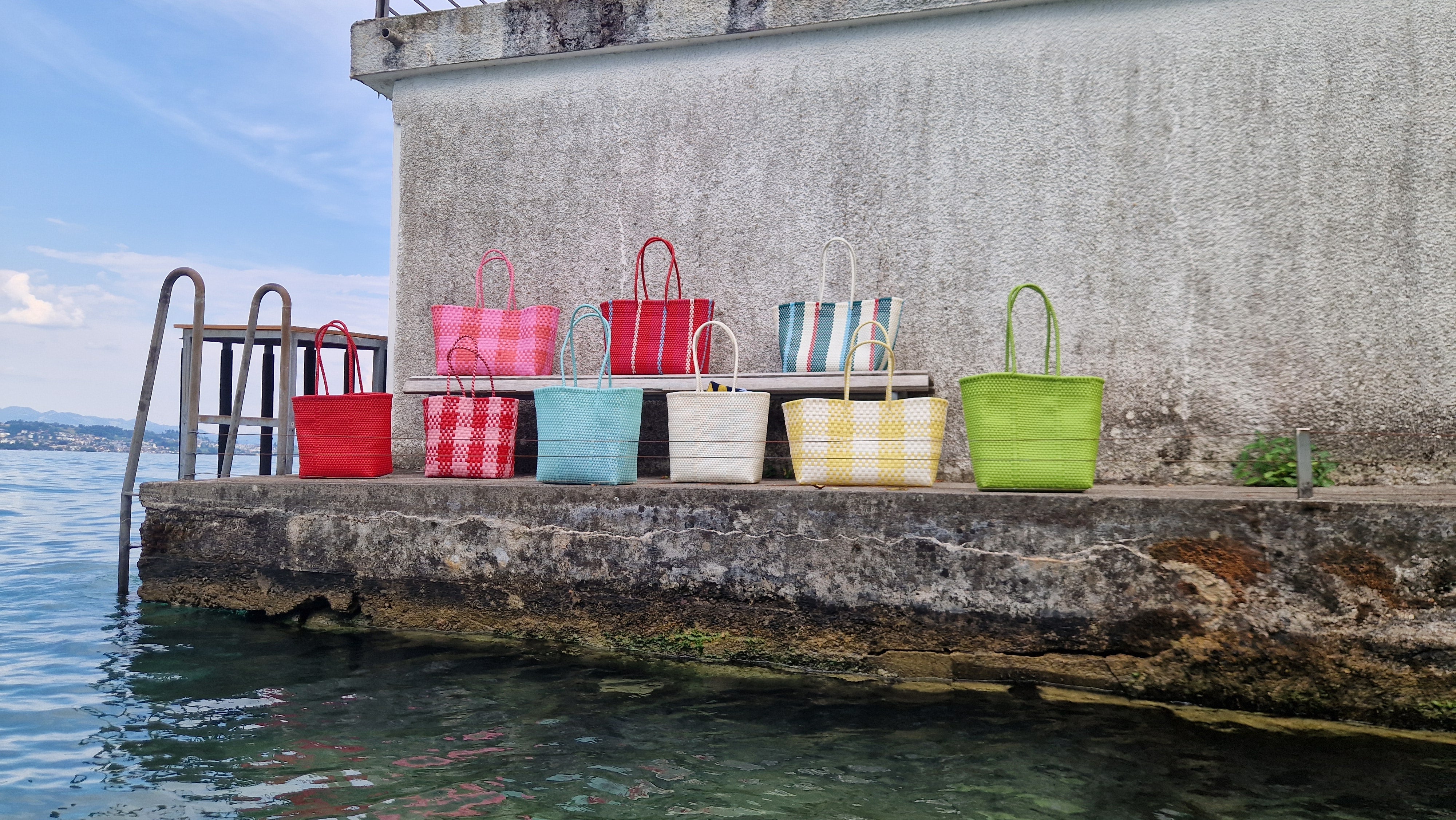 Alma Tote Mediana Plaid Red