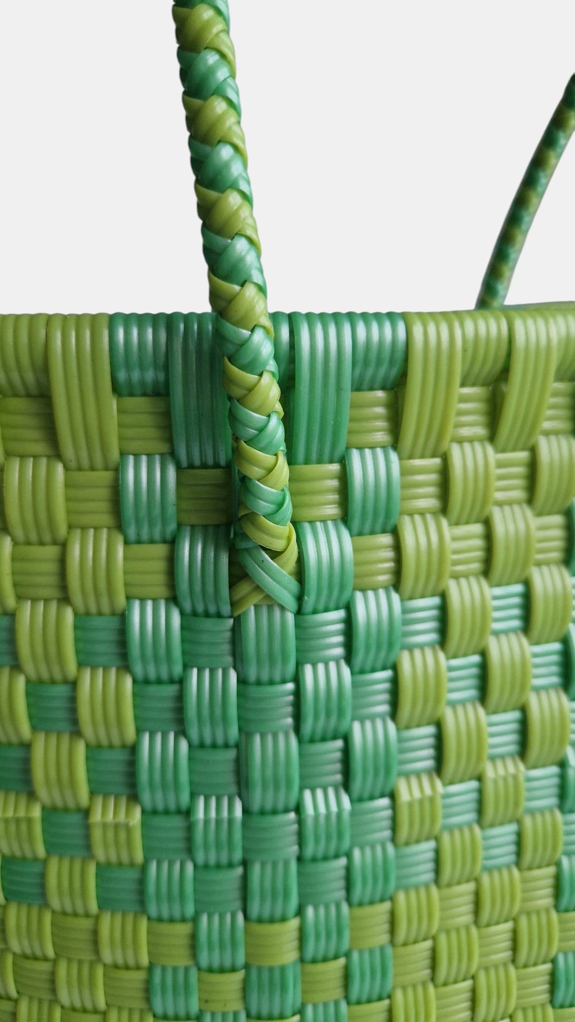 Alma Tote Mediana Plaid Lime Green
