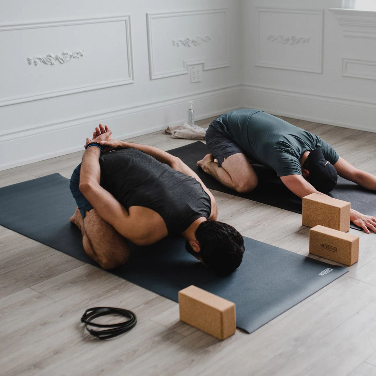 Tapis de yoga - B Mat Strong Deep Blue (6mm)