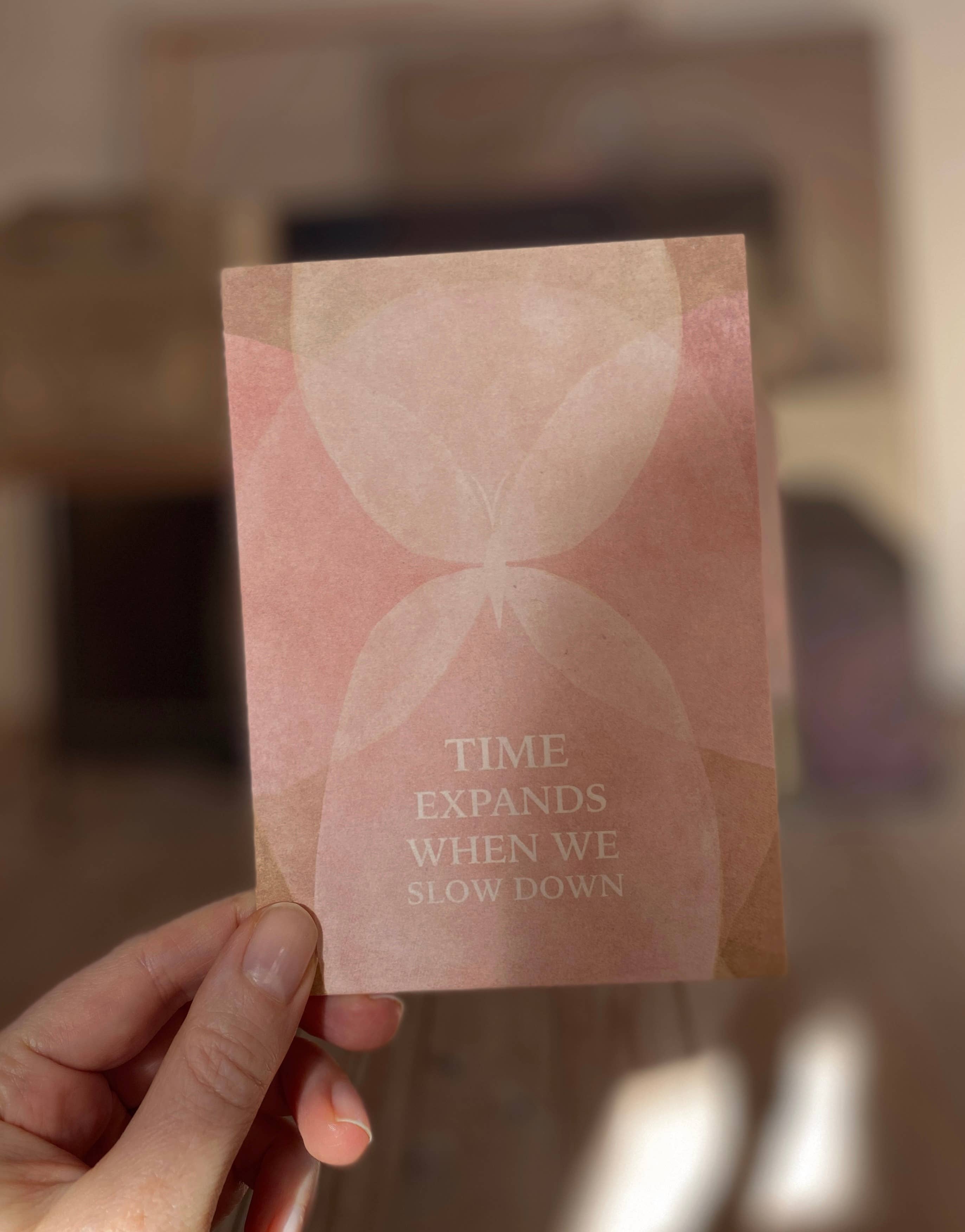 Postkarte - Time Expands When We Slow Down