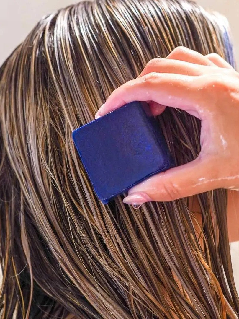 Fester Conditioner Colour Correction Blue - Dunkelblondes & Braunes Haar